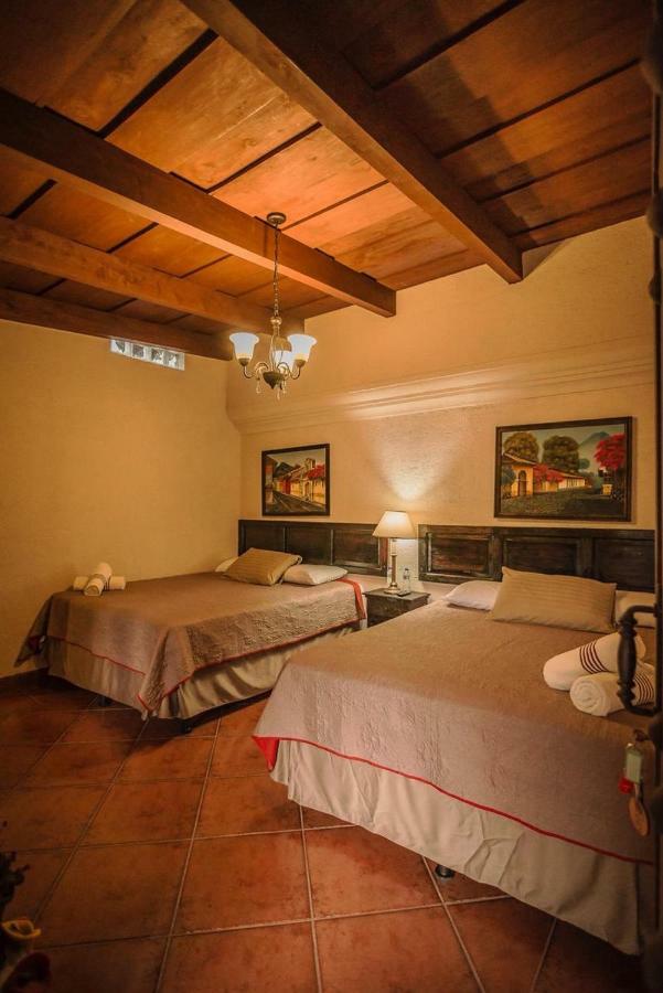 Hotel Mansion Del Rey Antigua Exterior photo